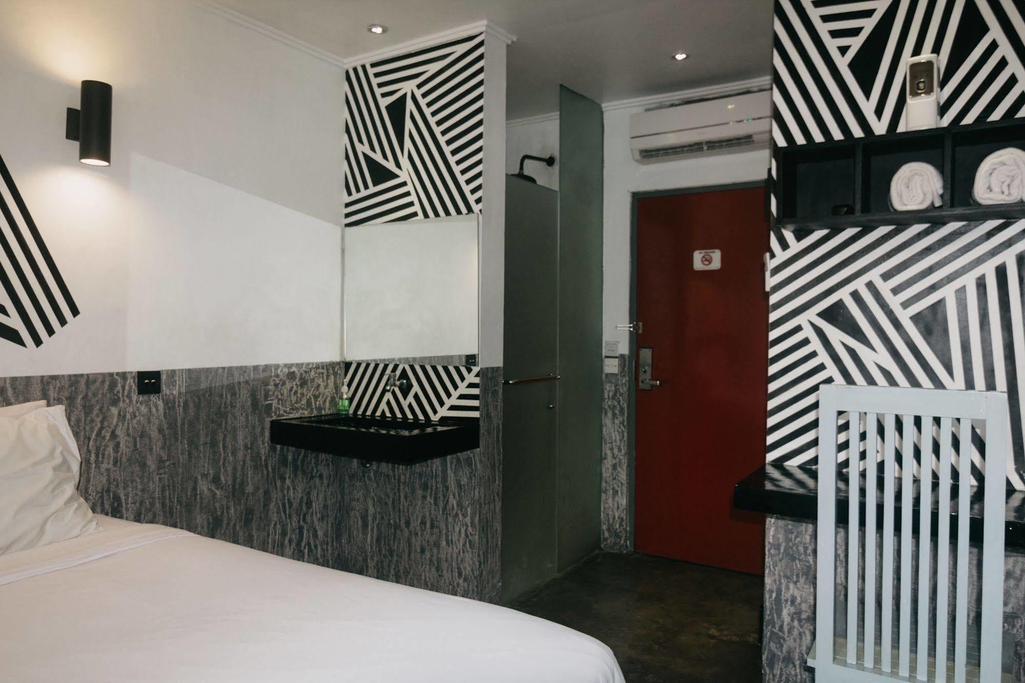Kayun Hostel Легиан Экстерьер фото